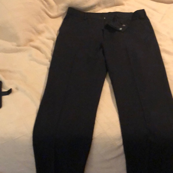 Dress pants - Picture 2 of 3
